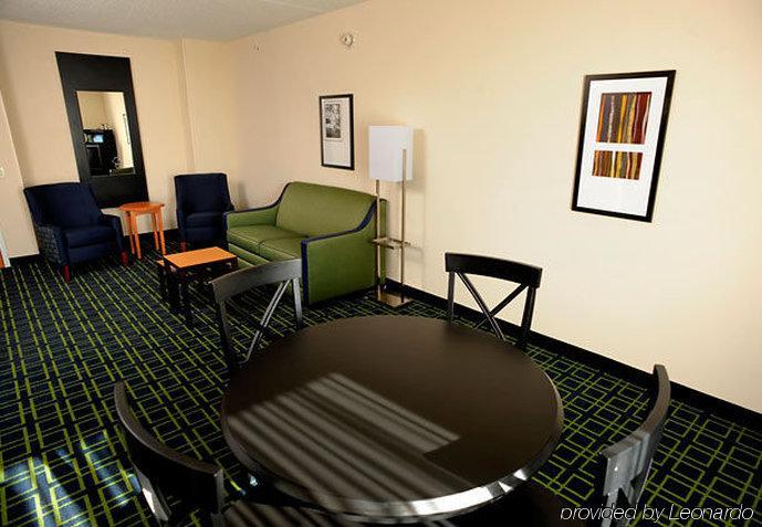 Fairfield Inn & Suites Кеннет-Сквер Номер фото