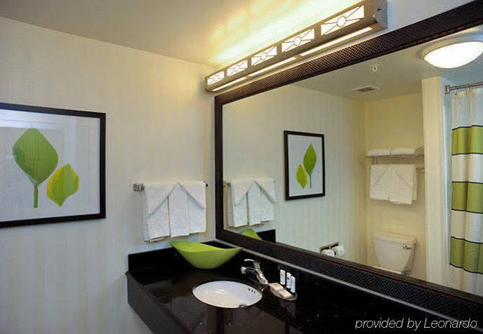 Fairfield Inn & Suites Кеннет-Сквер Экстерьер фото
